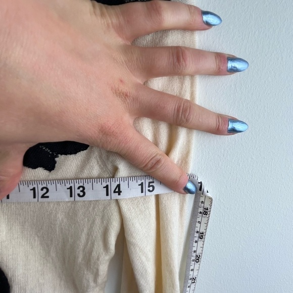 Diane Von Furstenberg 100% Wool Sweater with Black Lace Design - Picture 5 of 7